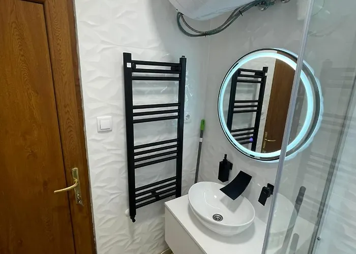 아파트 Ildiko Wellnes